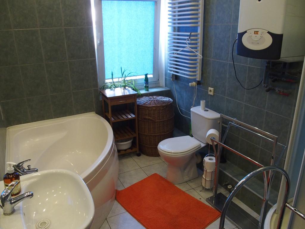 Apartamento Refined Flat In Jezyce District Poznan Exterior foto